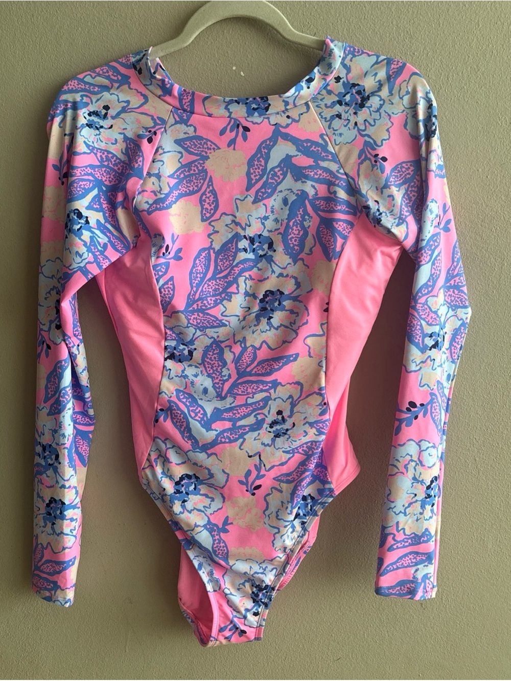 Lilly Pulitzer Wynton Rashguard One-Piece Swimsuit UPF 50+ Size 6 NWT Pink Blue